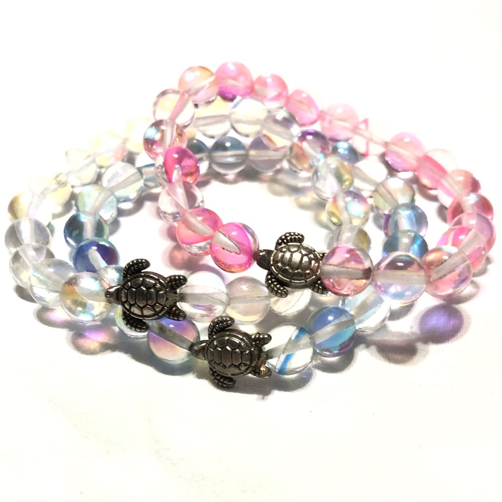 🐢 O & Co Glass beaded bracelet with turtle charm 723